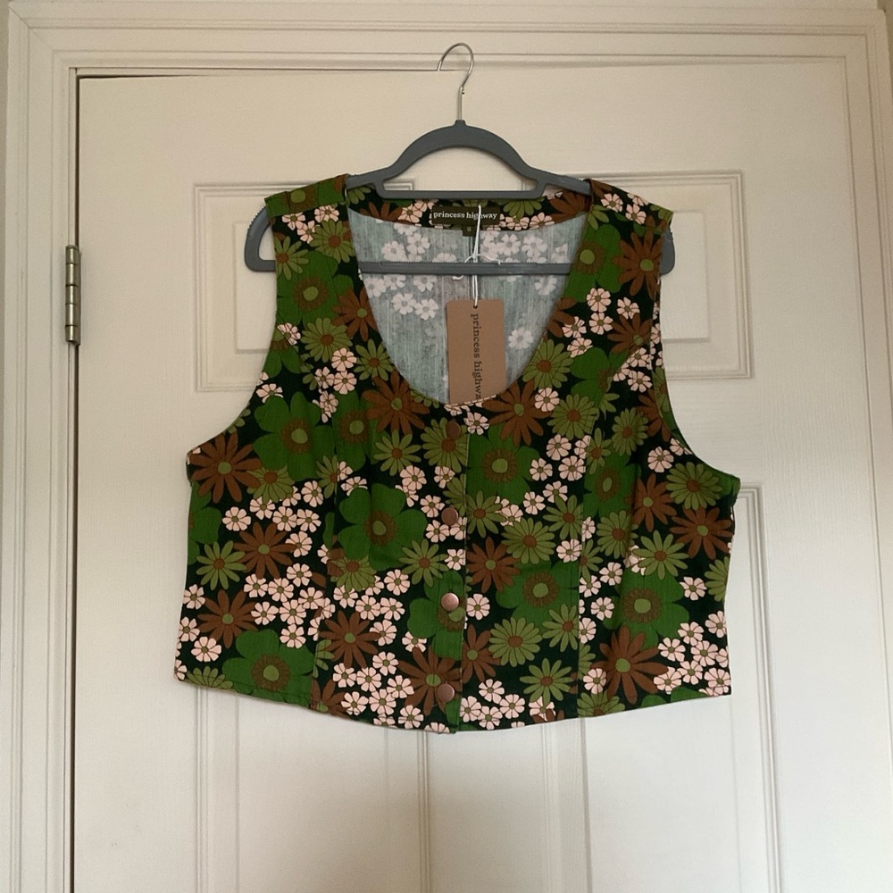 NWT~Princess Highway 60’s 70’s Inspired Green, Brown, & Cream Floral Vest, Large - Picture 7 of 7